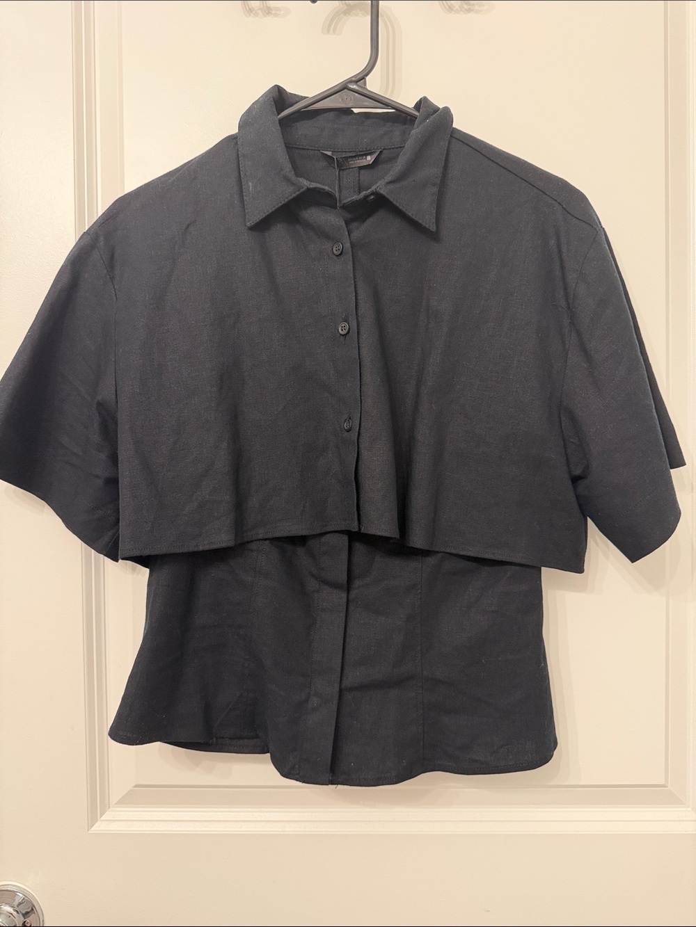 Zara Black Cropped Button-Up Shirt – Size S